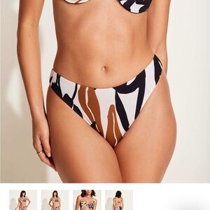 Vitamin A swim bottom size S
Cali High Leg Full Printed Bottom